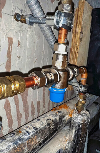 https://plumbergirrawheen.com.au/uploads/2025/06/emergency-plumbing-912174.jpg
